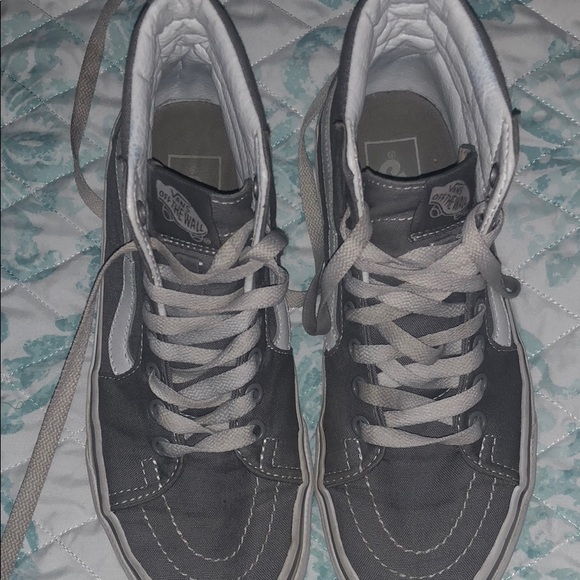 Vans - Picture 2 of 4